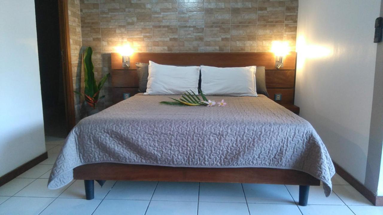 Orio Papeete centre apt w pool Buitenkant foto